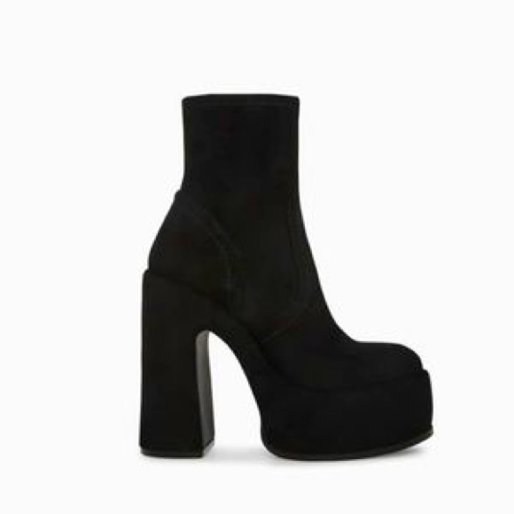 Steve Madden Stassie Black chunky heeled boots